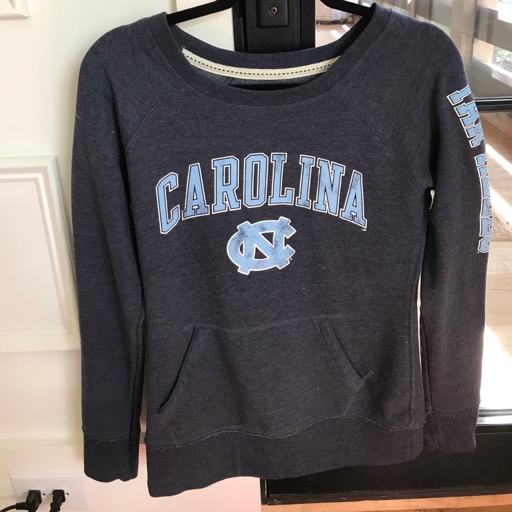 UNC sweatshirt with front pocket